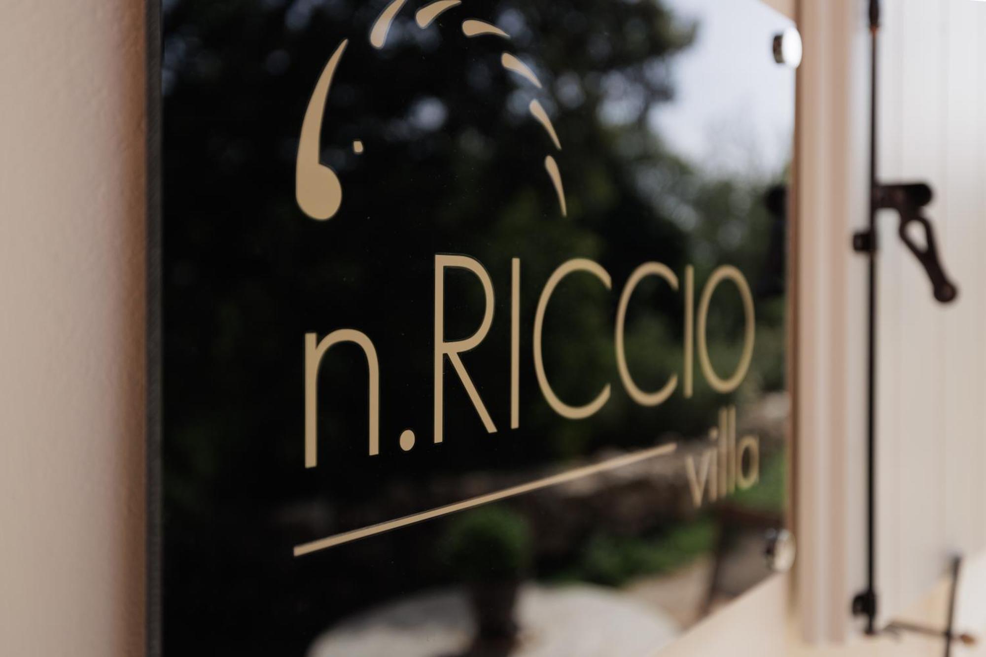 N.riccio Villa *
